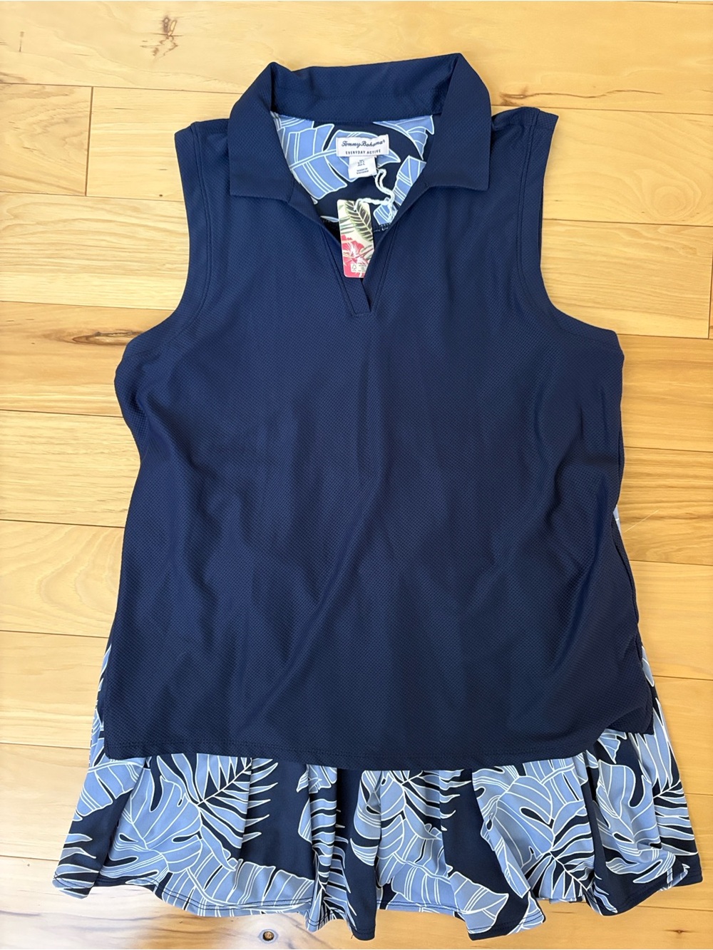 NWT Tommy Bahama Navy Sleeveless Tank and Skort Set Active Golf/Pickleball - Picture 3 of 7
